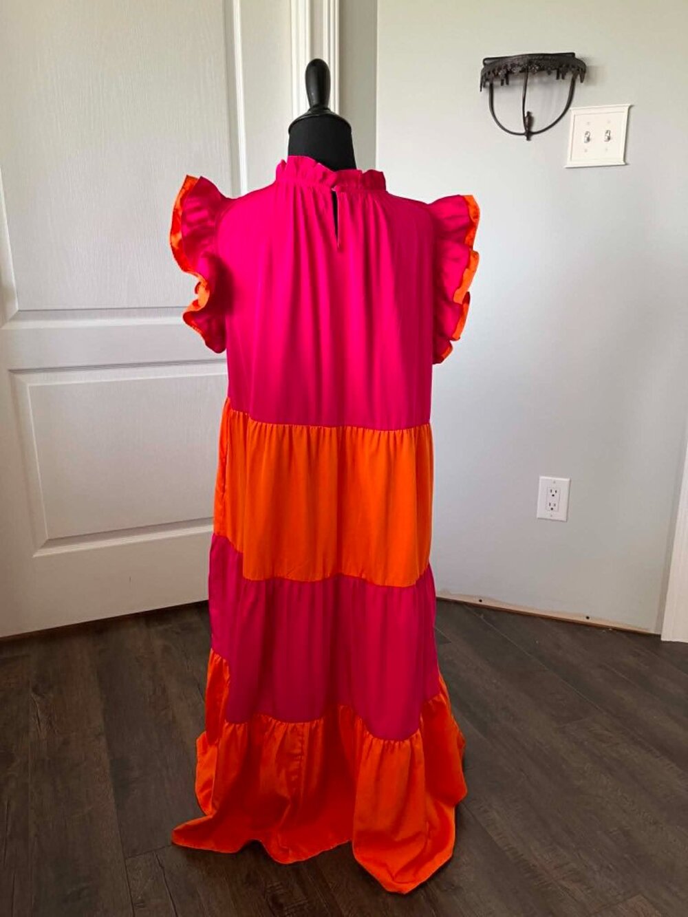 THML Midi Sheath Dress size Medium - Picture 2 of 7